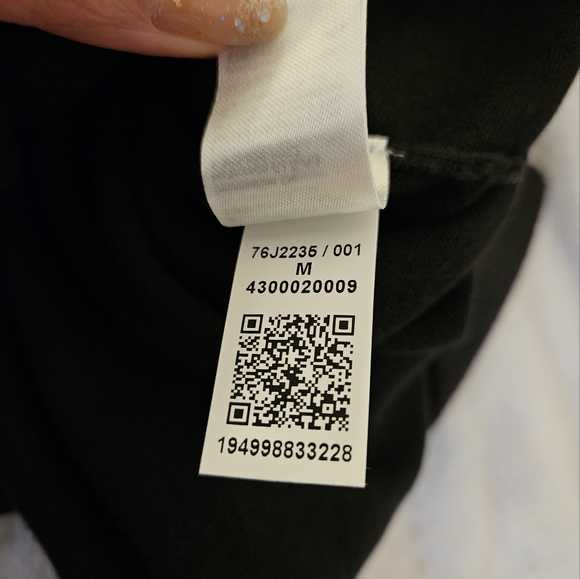 NWOT Tommy Hilfiger V-neck Knit Sweater - Picture 8 of 10